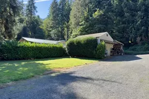 21191 E Country Club Rd, Mount Hood Village, OR 97011 - Photo 7