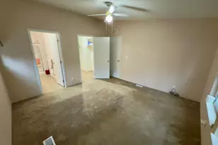 21191 E Country Club Rd, Mount Hood Village, OR 97011 - Photo 29