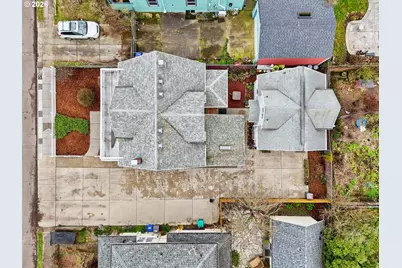 7427 SE Woodstock Blvd, Portland, OR 97206 - Photo 37