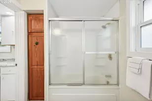 7427 SE Woodstock Blvd, Portland, OR 97206 - Photo 15