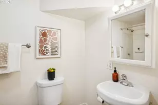 7427 SE Woodstock Blvd, Portland, OR 97206 - Photo 31