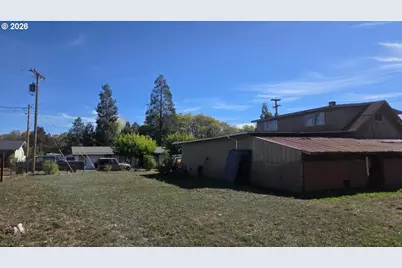 206 NE Spruce Ave, Myrtle Creek, OR 97457 - Photo 7