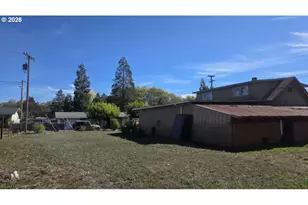 206 NE Spruce Ave, Myrtle Creek, OR 97457 - Photo 7