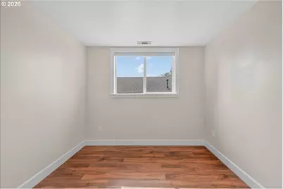 2704 SE 84th Ave, Portland, OR 97266 - Photo 21