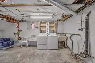 2704 SE 84th Ave, Portland, OR 97266 - Photo 19