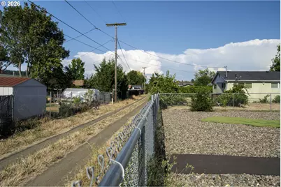 471 Glen Ave, Sutherlin, OR 97479 - Photo 27