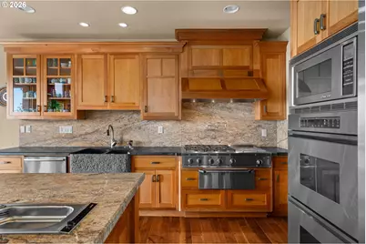 9734 NW Skyline Heights Dr, Portland, OR 97229 - Photo 13