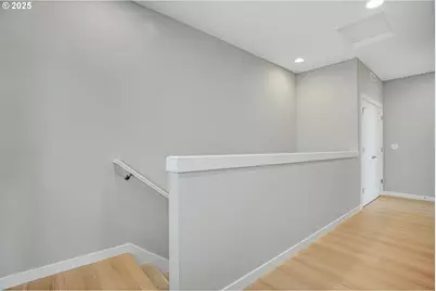 16505 NW Liberty St, Portland, OR 97229 - Photo 17