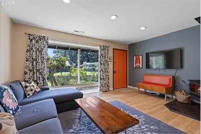 12523 NE Hassalo St, Portland, OR 97230 - Photo 5