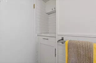 12523 NE Hassalo St, Portland, OR 97230 - Photo 23