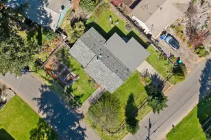 12523 NE Hassalo St, Portland, OR 97230 - Photo 37