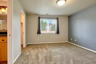 869 Meadowlark Pl, Molalla, OR 97038 - Photo 13
