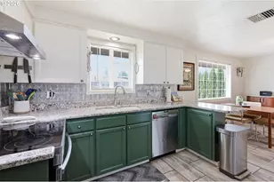 3950 Jasper Rd, Springfield, OR 97478 - Photo 13
