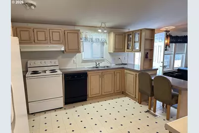 425 Benard Ln, Chemult, OR 97731 - Photo 25