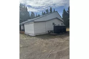 425 Benard Ln, Chemult, OR 97731 - Photo 3