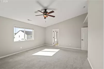 15642 SE Bollam Dr, Clackamas, OR 97015 - Photo 23