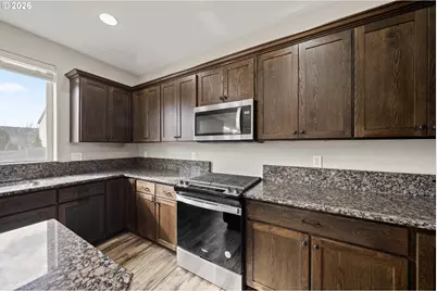 15642 SE Bollam Dr, Clackamas, OR 97015 - Photo 17