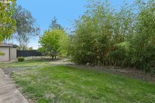 2250 SW Homer Ross Loop, McMinnville, OR 97128 - Photo 29