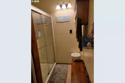 527 S Dewey St, Union, OR 97883 - Photo 17