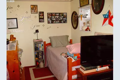 527 S Dewey St, Union, OR 97883 - Photo 13