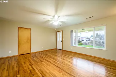 1036 SW 2nd St, McMinnville, OR 97128 - Photo 23