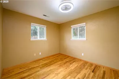 1036 SW 2nd St, McMinnville, OR 97128 - Photo 41