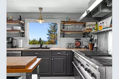 3232 Sunset Blvd, Seaside, OR 97138 - Photo 13