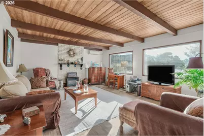 1705 NW 22nd St, Lincoln City, OR 97367 - Photo 5