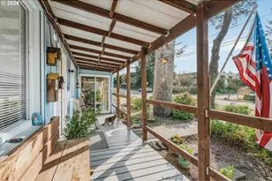 1705 NW 22nd St, Lincoln City, OR 97367 - Photo 3