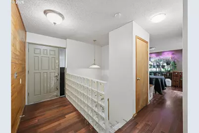 1960 SW 13th Ct, Gresham, OR 97080 - Photo 17