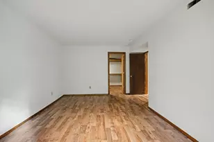 1960 SW 13th Ct, Gresham, OR 97080 - Photo 27