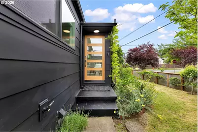 3008 NE 70th Ave, Portland, OR 97213 - Photo 5