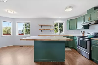 728 E Heritage Loop, La Center, WA 98629 - Photo 7