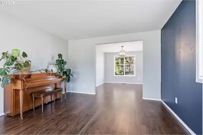 728 E Heritage Loop, La Center, WA 98629 - Photo 5