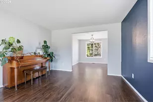 728 E Heritage Loop, La Center, WA 98629 - Photo 5