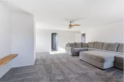 728 E Heritage Loop, La Center, WA 98629 - Photo 25