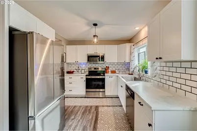 3632 Columbia Heights Rd, Longview, WA 98632 - Photo 5
