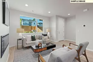 18700 NE 45th Ave, Vancouver, WA 98686 - Photo 3