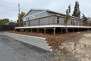 407 Dufur Ave, Maupin, OR 97037 - Photo 5