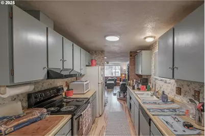 92891 Allens Aly, Cheshire, OR 97419 - Photo 11