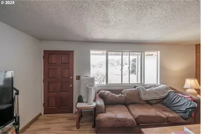 92891 Allens Aly, Cheshire, OR 97419 - Photo 9