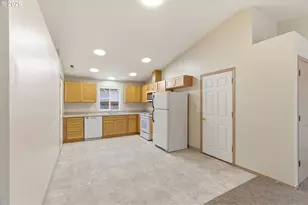 4439 Longacres Ave, Salem, OR 97301 - Photo 13