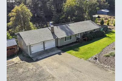 451 Woodruff Mountain Rd, Roseburg, OR 97471 - Photo 1