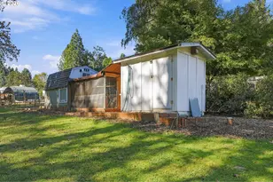 451 Woodruff Mountain Rd, Roseburg, OR 97471 - Photo 35