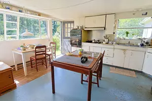 63253 Sunrise Rd, Coos Bay, OR 97420 - Photo 11