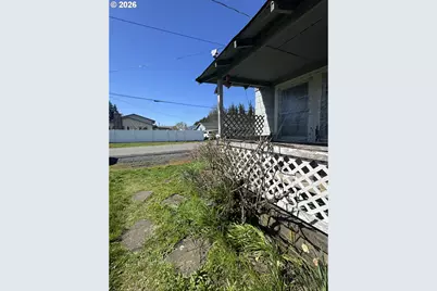 210 6th St, Amity, OR 97101 - Photo 11