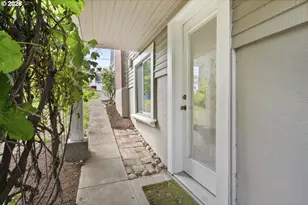 530 SE 71st Ave, Portland, OR 97215 - Photo 31