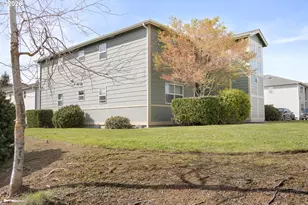 2045 SE Azalea Ave, Warrenton, OR 97146 - Photo 5