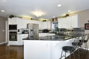 2581 SE Morlan Way, Gresham, OR 97080 - Photo 3