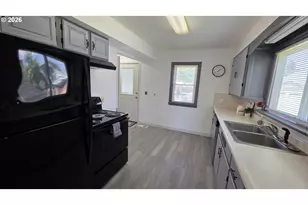 511 E Burgen St, Goldendale, WA 98620 - Photo 5
